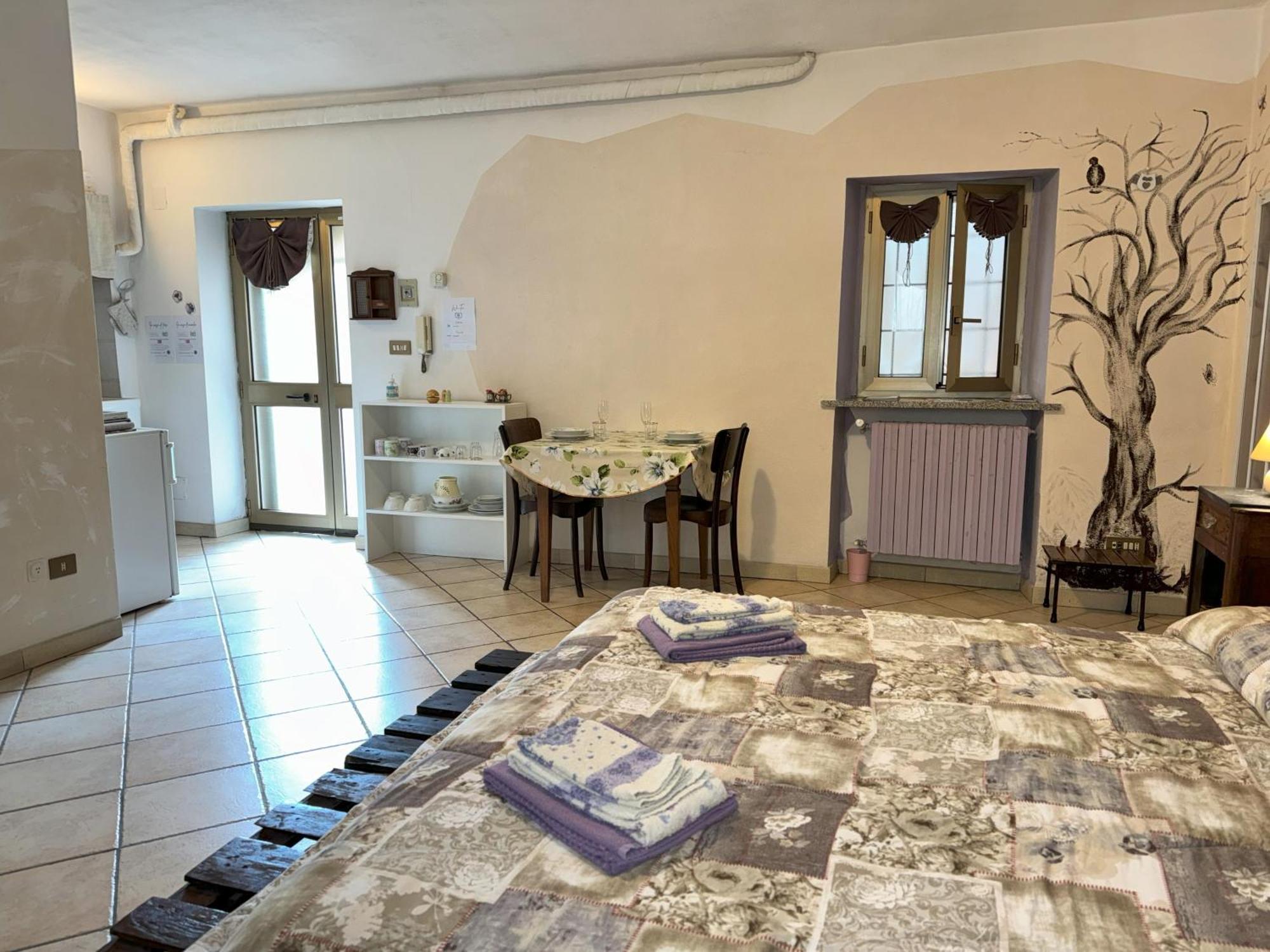 Pensjonat Casa Aromi Ed Arte Asti Zewnętrze zdjęcie