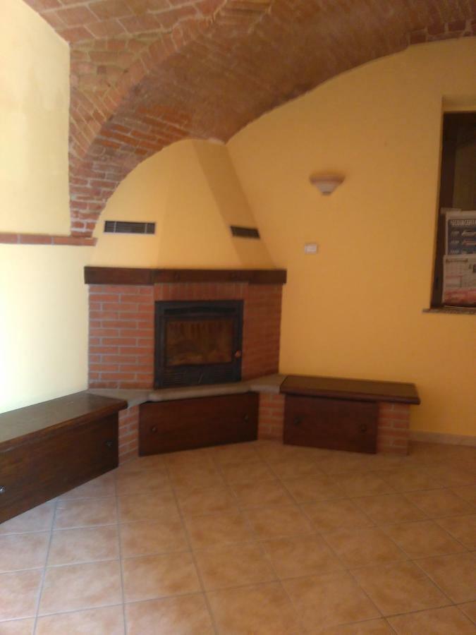 Pensjonat Casa Aromi Ed Arte Asti Zewnętrze zdjęcie