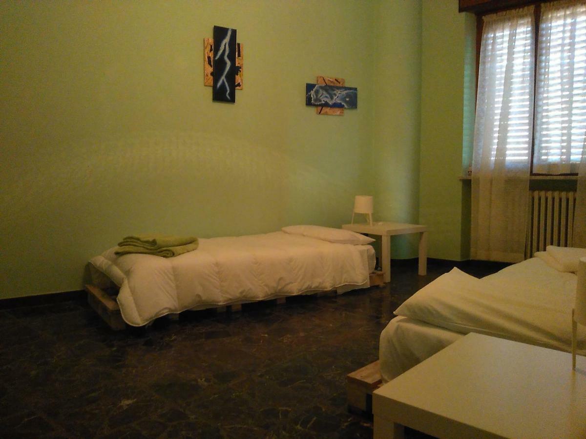 Pensjonat Casa Aromi Ed Arte Asti Zewnętrze zdjęcie