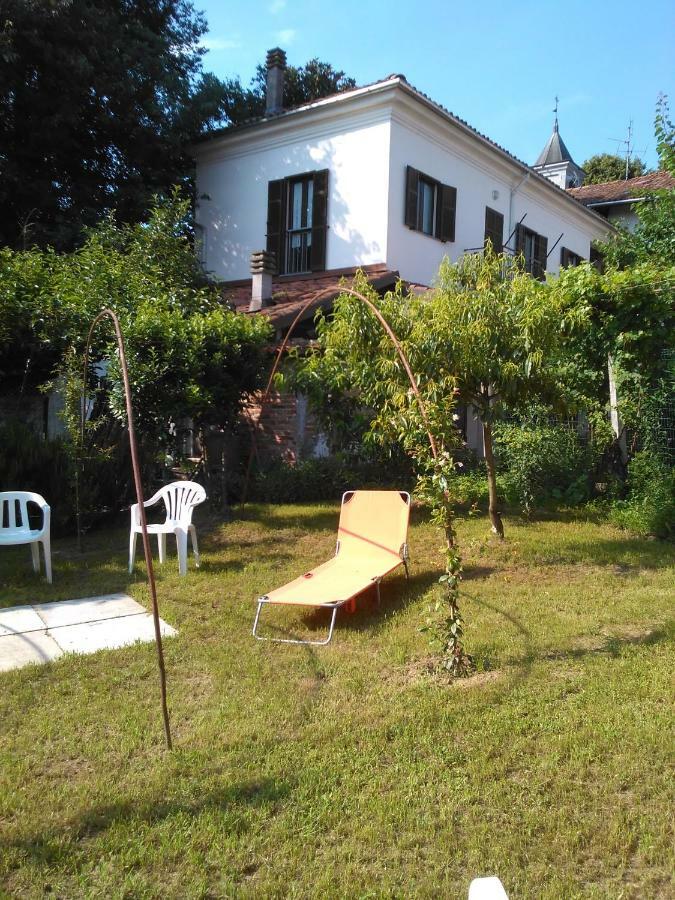Pensjonat Casa Aromi Ed Arte Asti Zewnętrze zdjęcie