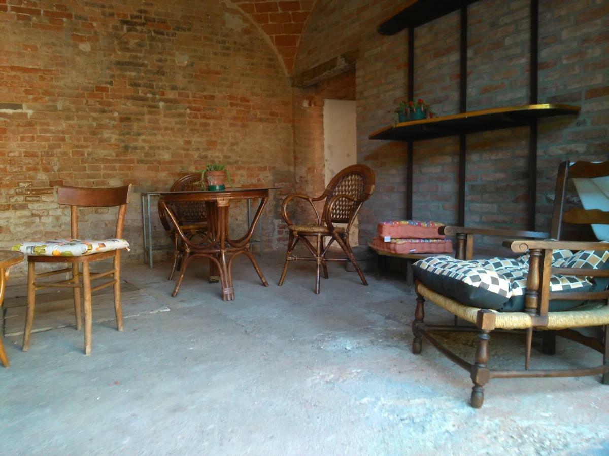 Pensjonat Casa Aromi Ed Arte Asti Zewnętrze zdjęcie