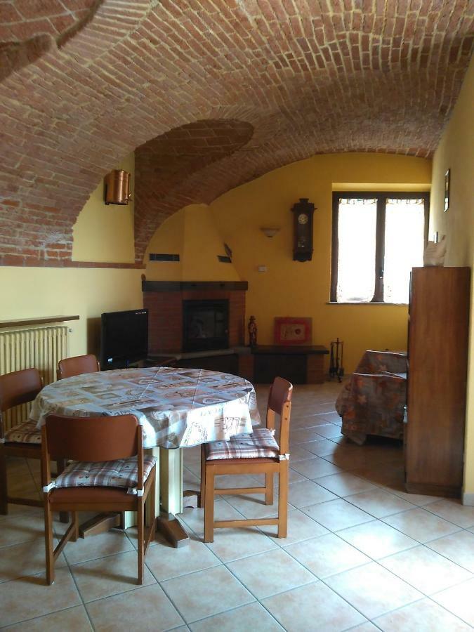 Pensjonat Casa Aromi Ed Arte Asti Zewnętrze zdjęcie