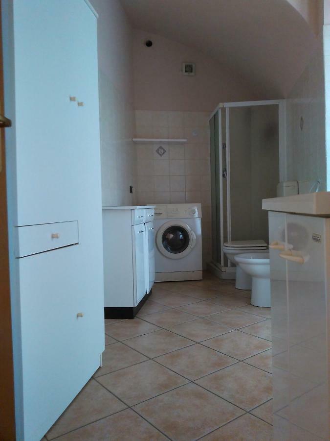 Pensjonat Casa Aromi Ed Arte Asti Zewnętrze zdjęcie